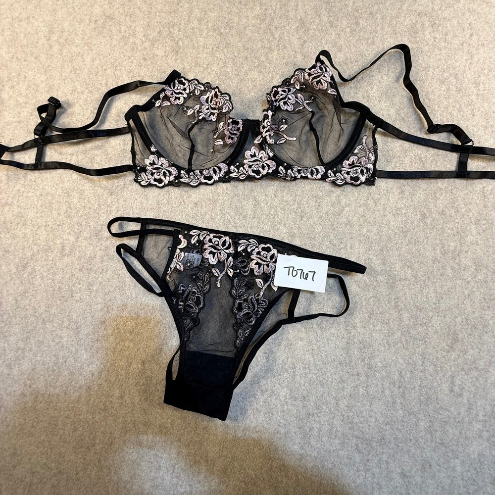Knotty Knickers Lingerie Set Black‎ Pink Floral Embroidered Bra and Thong Large